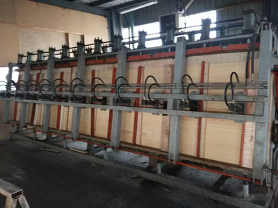 FAKRO天窗工厂 保温材料在生产过程中的精密应用